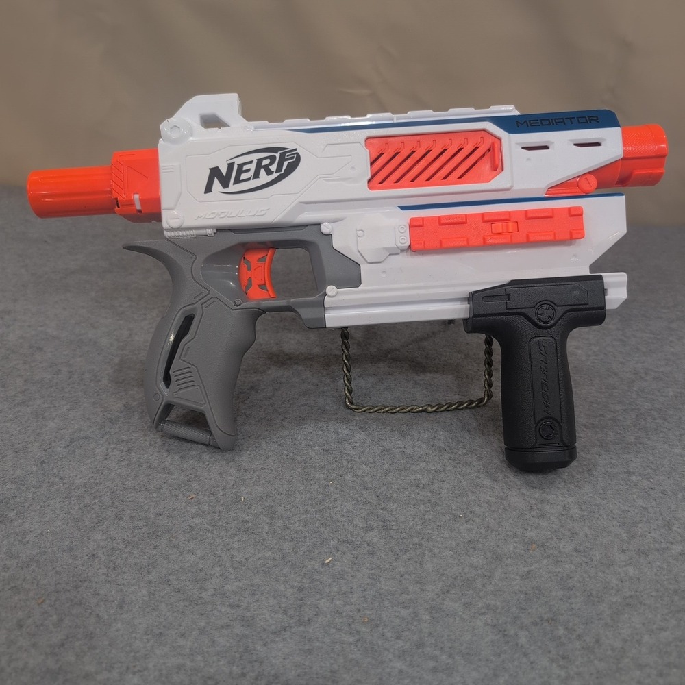Nerf Modulus Mediator White Orange Gray Toy Blaster Gun